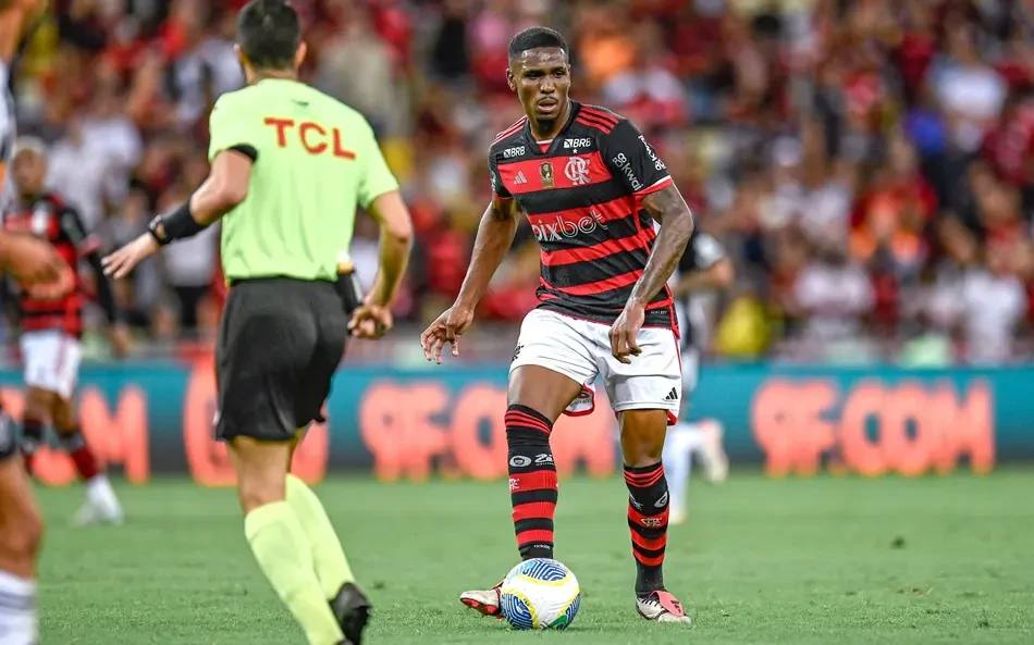 Newcastle United scout Flamengo’s 22-year-old midfield engine Evertton Araújo for summer